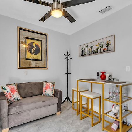 Little Gables Studio-Your Miami Escape-10Min Airport Exterior photo