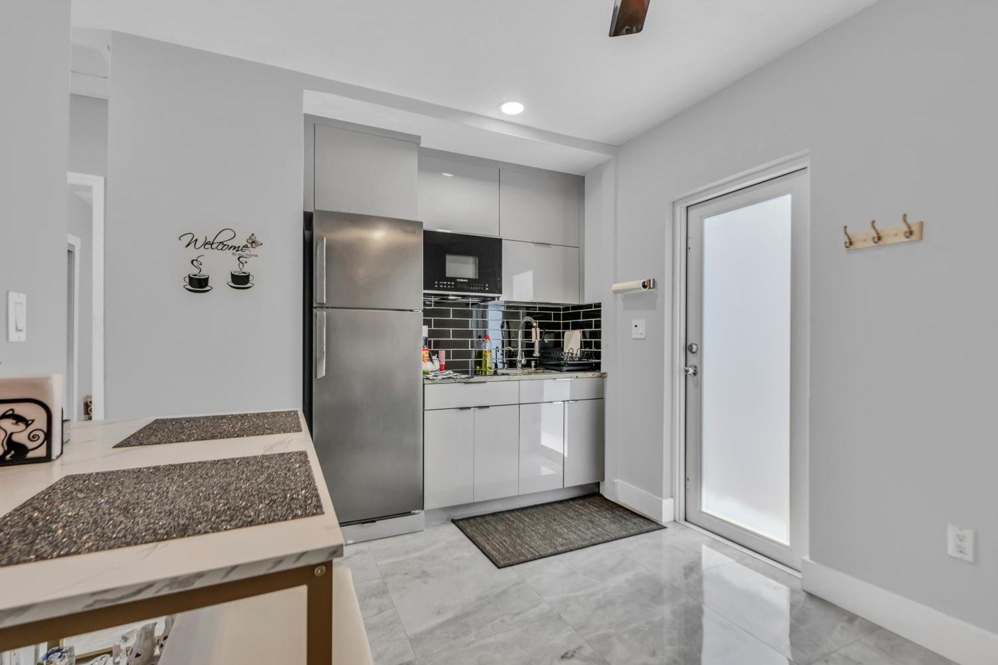 Little Gables Studio-Your Miami Escape-10Min Airport Exterior photo